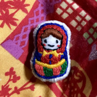 マトリョーシカ刺繍ブローチ レッド / ☆ヒロミンゴフラミンゴ☆
