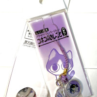 ストラップ豆本「コネコのおしごと・ハチワレ」 / 中村幽子