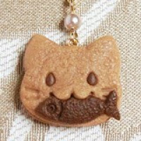 ネコクッキーチャーム（3色展開） ネコクッキー（カフェオレ） / 弐月 雪華