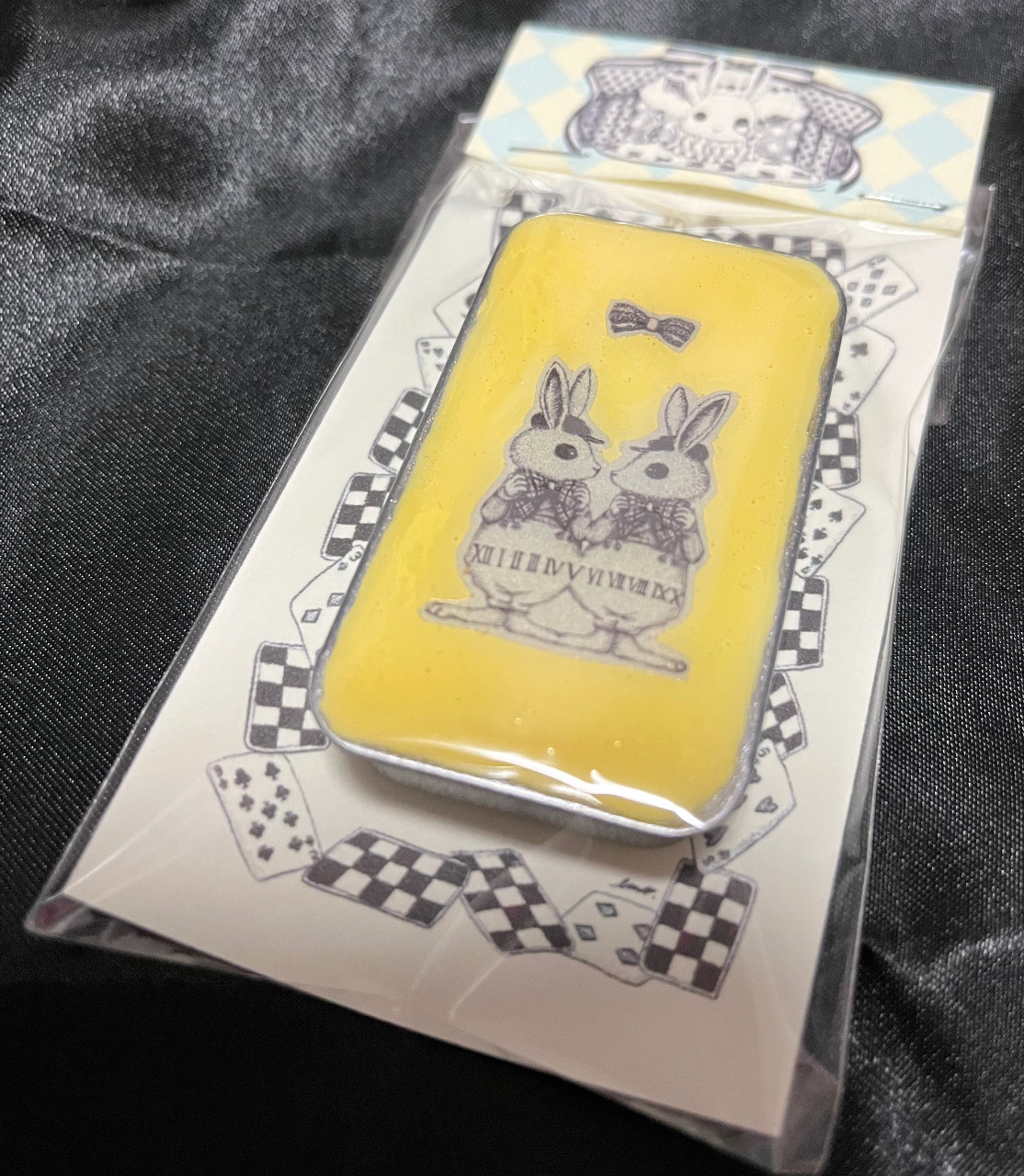 薄型スライド式ピルケース】双子のうさぎ by emo.～雑貨百般